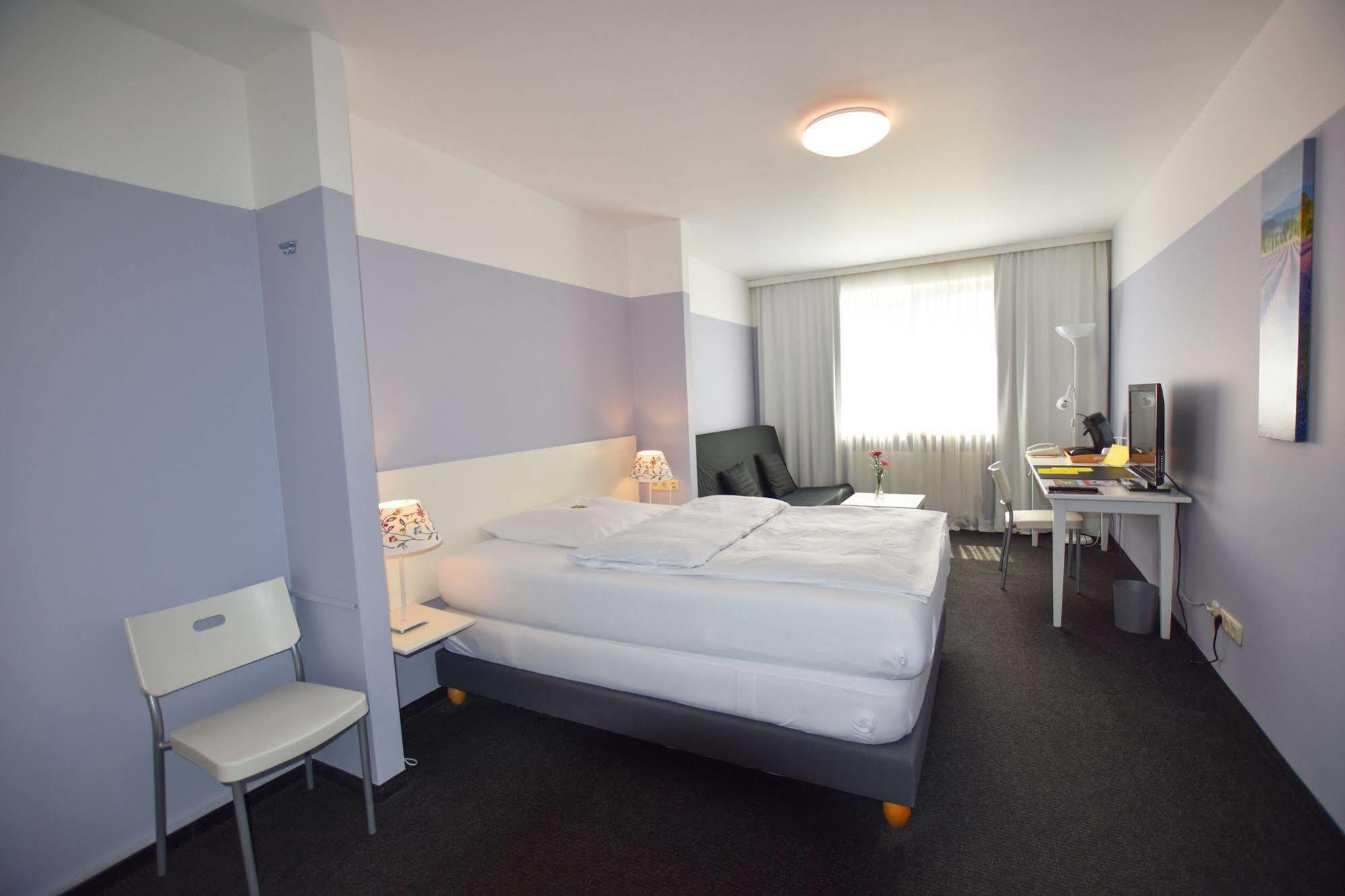 Hotel U. + Apartments Mulheim an der Ruhr Bagian luar foto